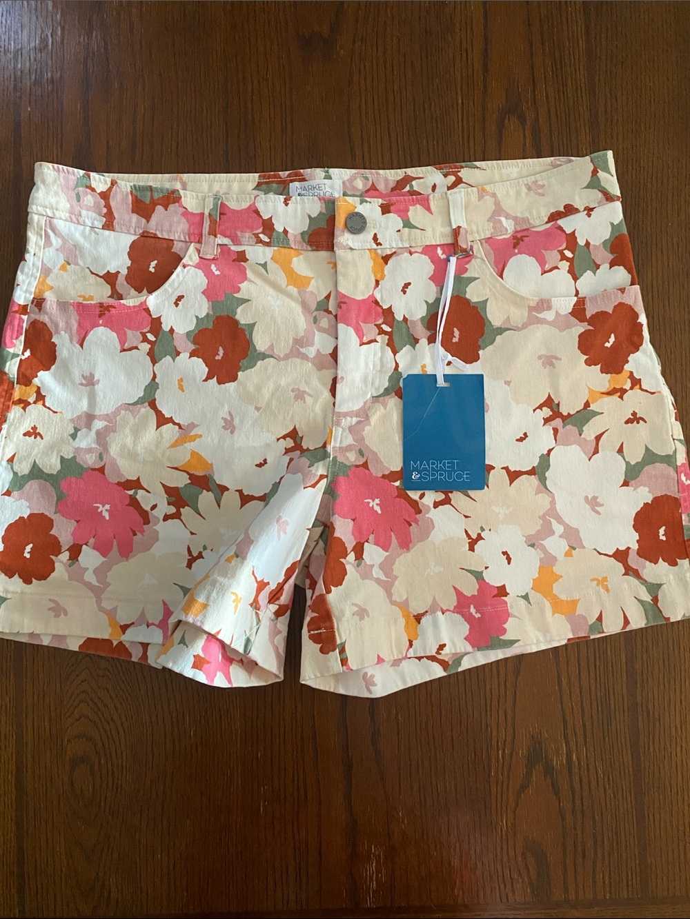 Market & Spruce Red and Pink Bermuda Shorts Floral